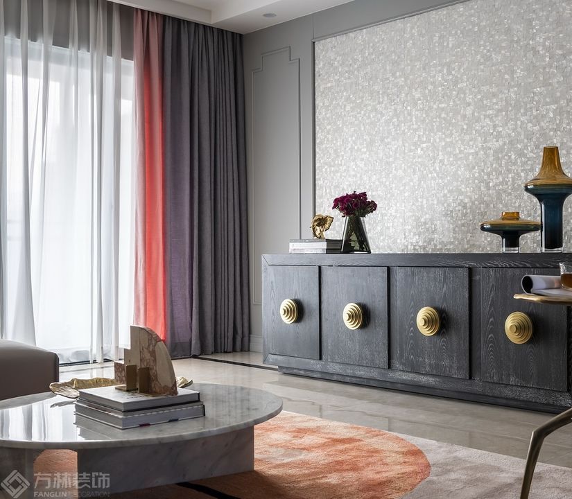 欧式风格 140平欧式艺术感的走廊将卧室连接起来-客厅
